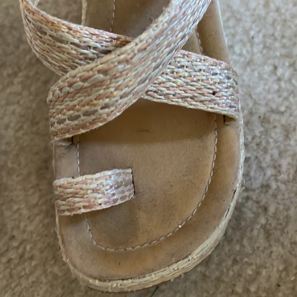 Wedge sandal size 7 - Picture 3 of 4